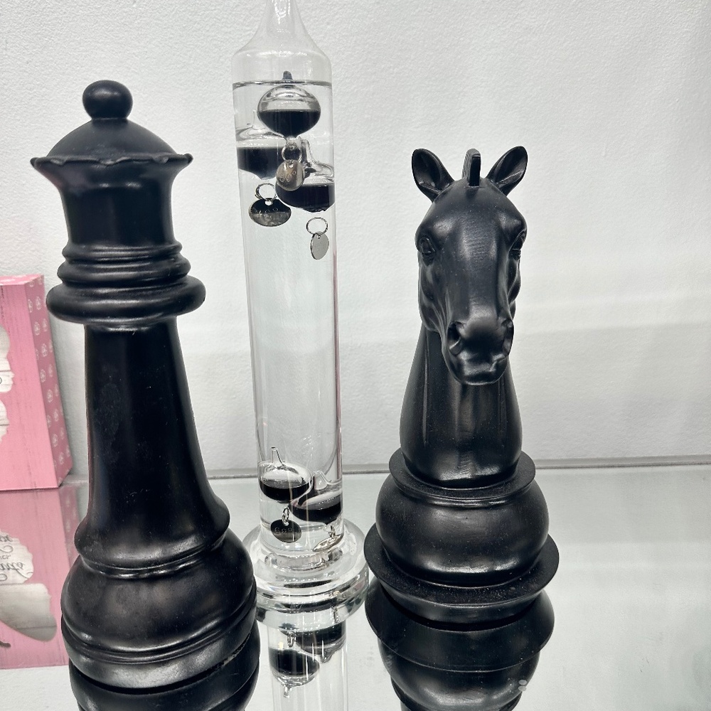 Chesss statue set